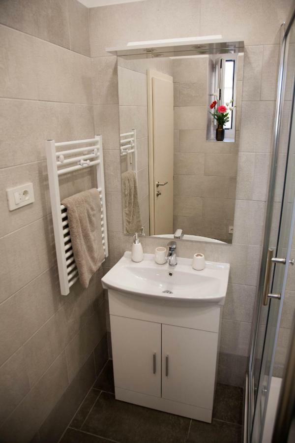 Soukki Town Centre Suites 1 Split Ngoại thất bức ảnh