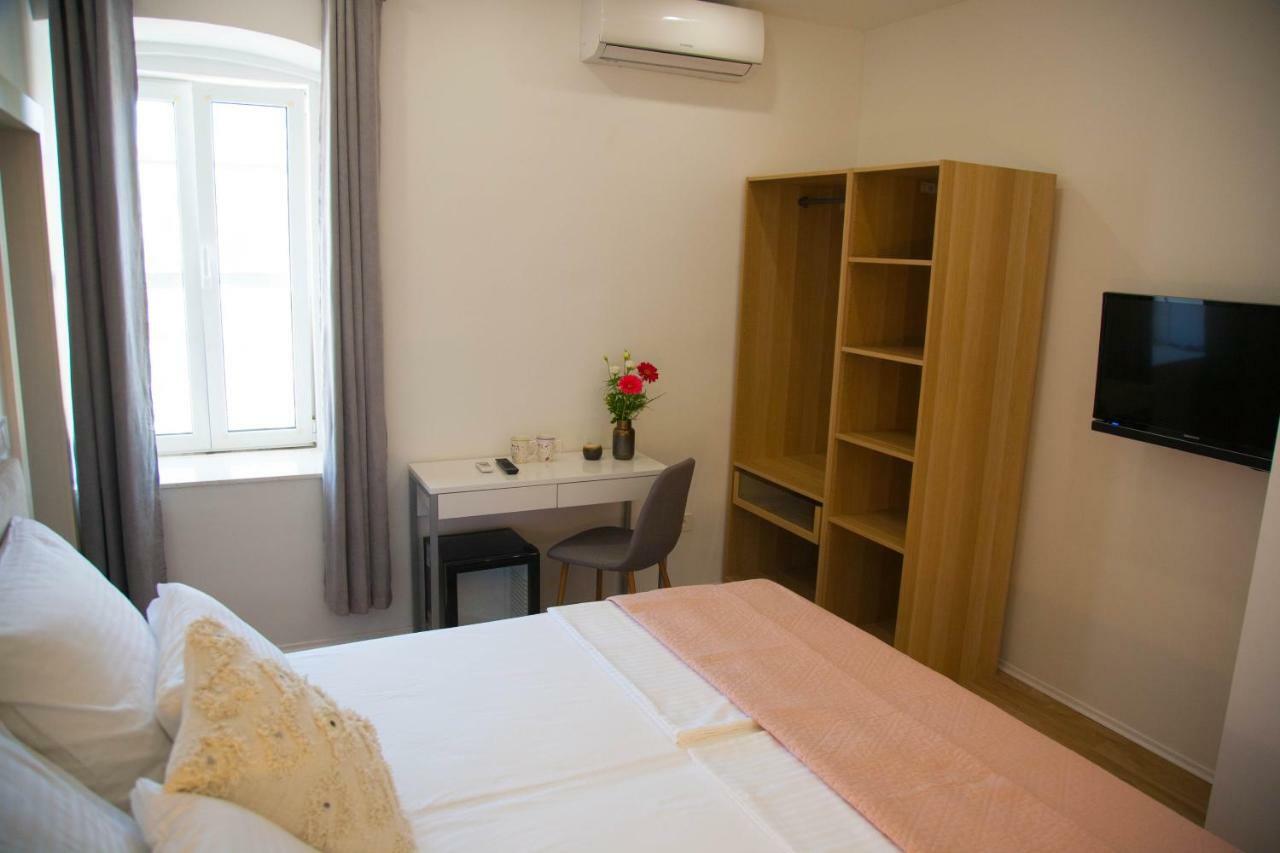 Soukki Town Centre Suites 1 Split Ngoại thất bức ảnh