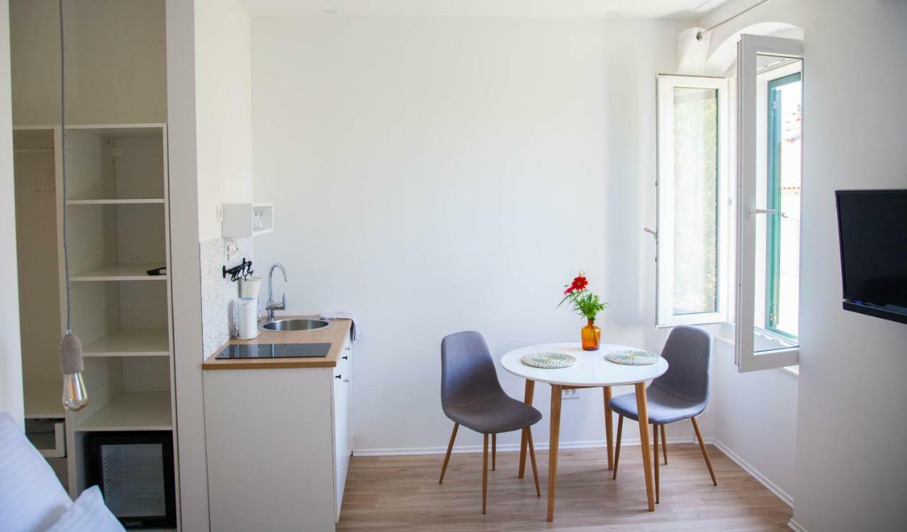 Soukki Town Centre Suites 1 Split Ngoại thất bức ảnh